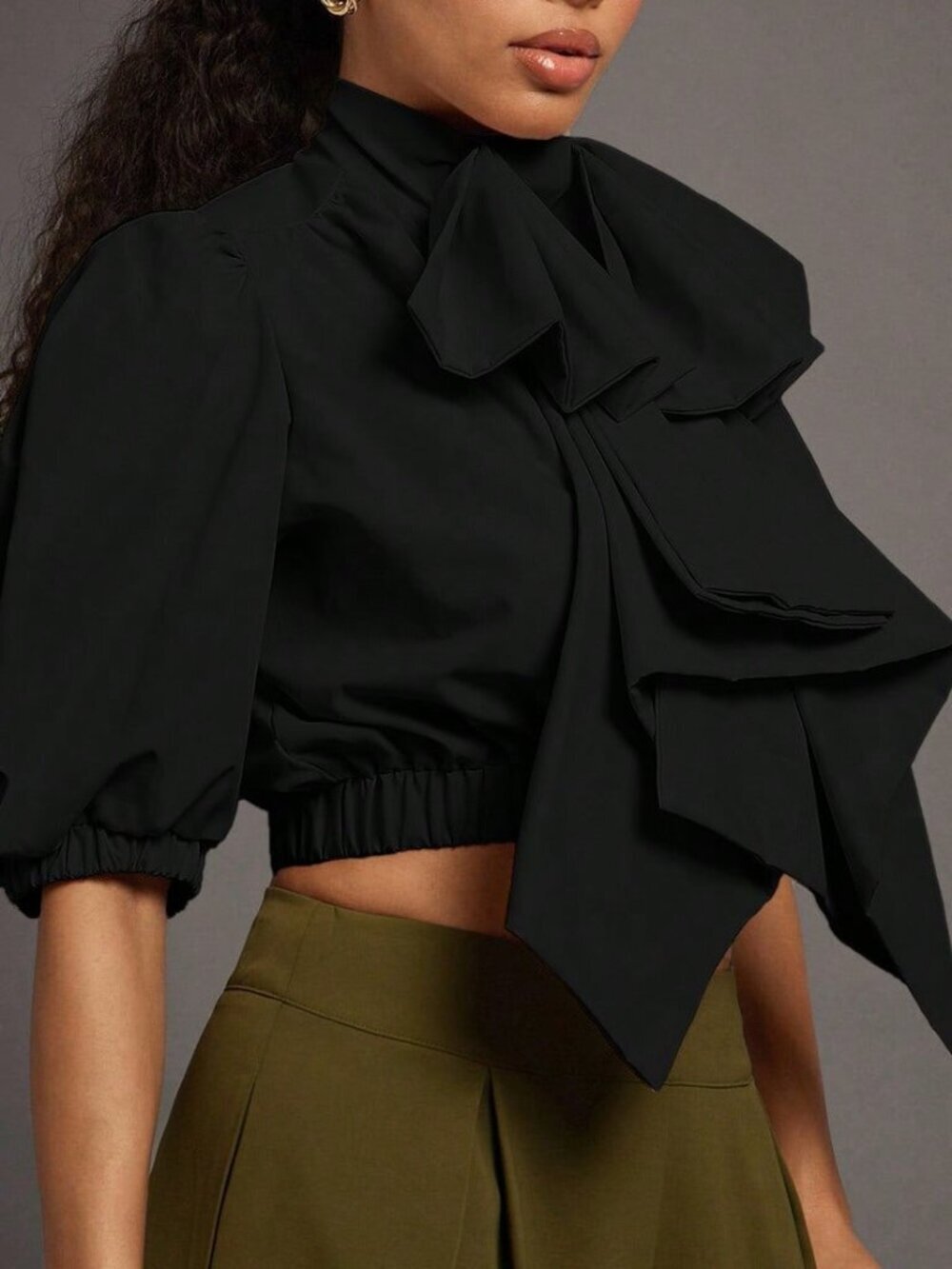 Black Elegant Women's Exaggerated Bow Puff Sleeve Zip Up Woven Top - Picture 4 of 5